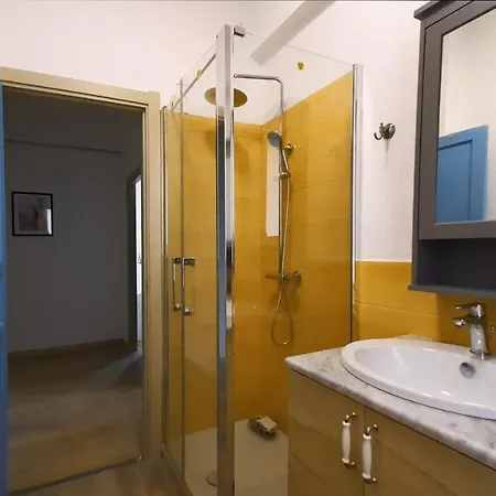 Casa Magritte Vicino A Ospedale E Spiaggia Apartment